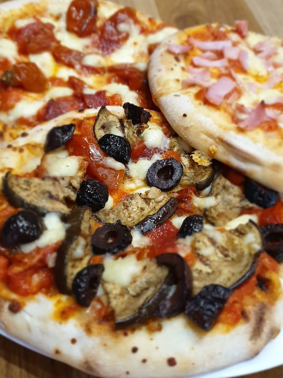   pizzas served at Italian on The Mound in Edinburgh 